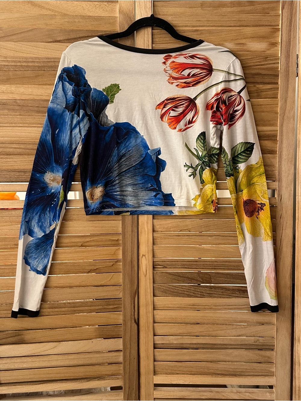 Alice + Olivia Delaina Floral Crewneck Crop Top size M - Picture 5 of 8
